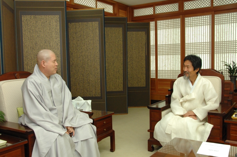2010.09.29_강기갑 의원 예방 (1)